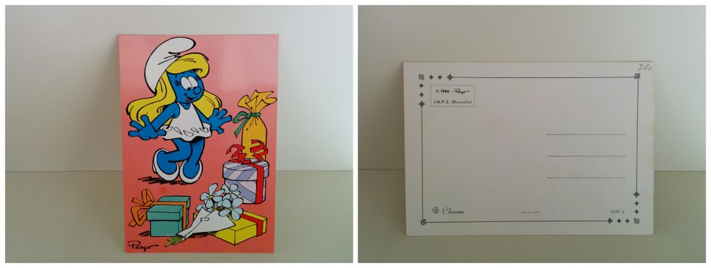 Schtroumpfette avec cadeaux