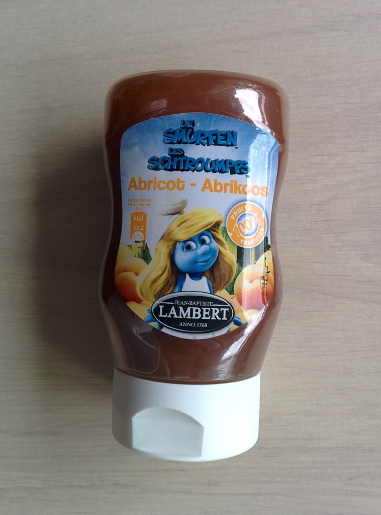 Flacon de confiture abricot