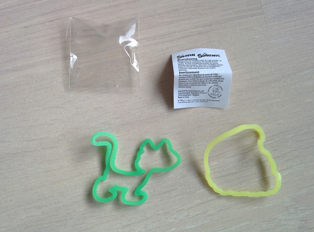 Lot de 2 bracelets élastiques - Azraël & tête de Grand Schtroumpf