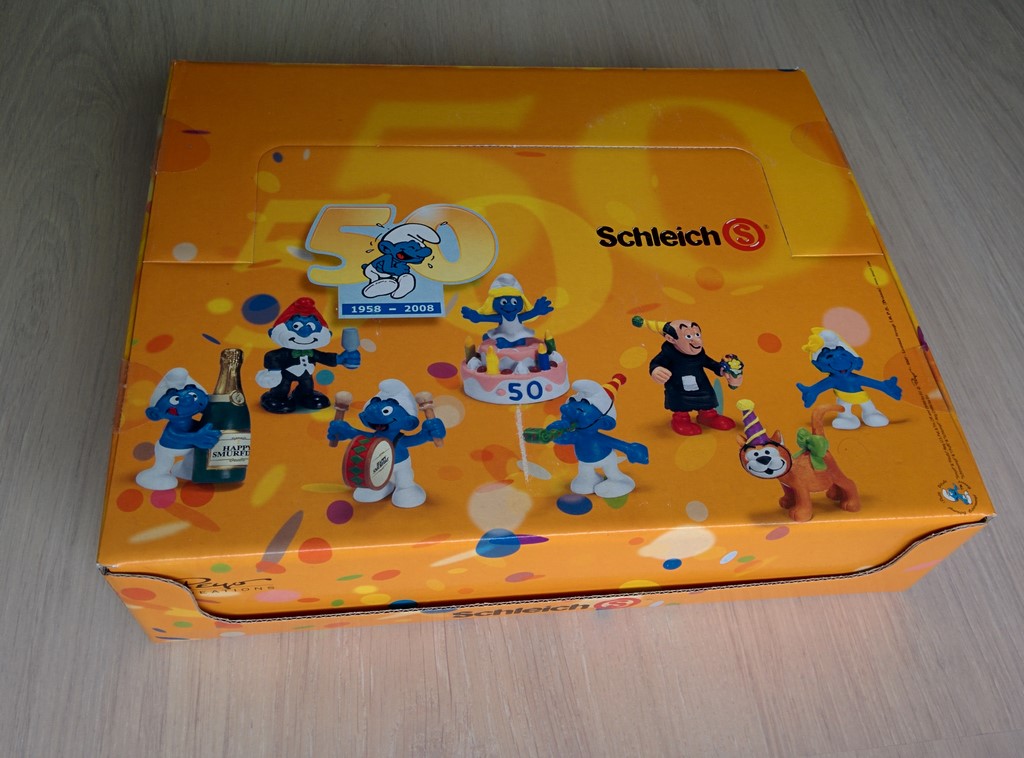 Présentoir Schleich 2008