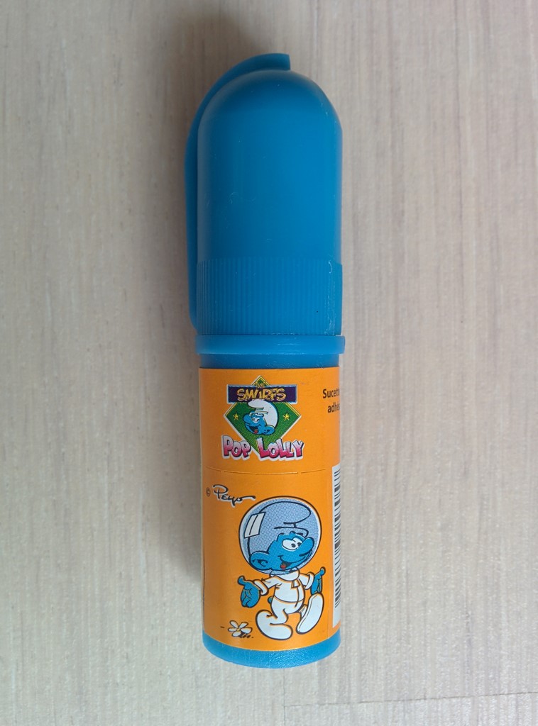 Sucette avec autocollant Cosmoschtroumpf