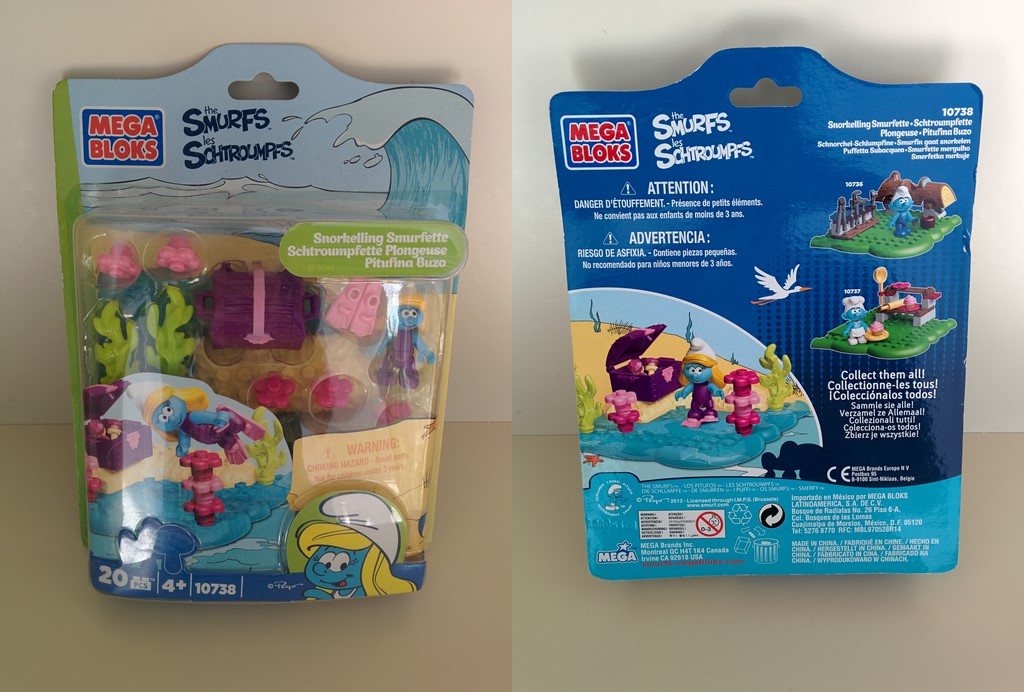 10738 - Schtroumpfette plongeuse