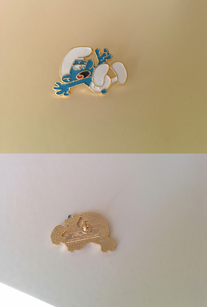 Pin's Schtroumpf qui tombe