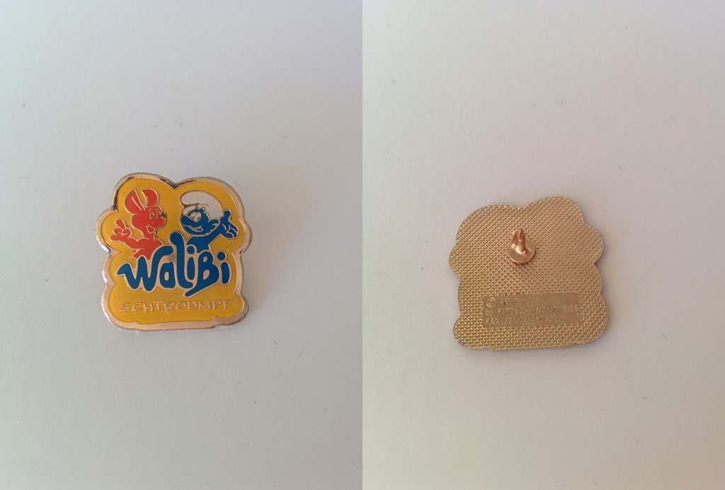 Pin's Walibi Schtroumpf