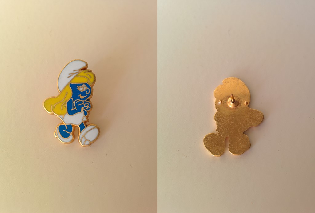 Pin's Schtroumpfette