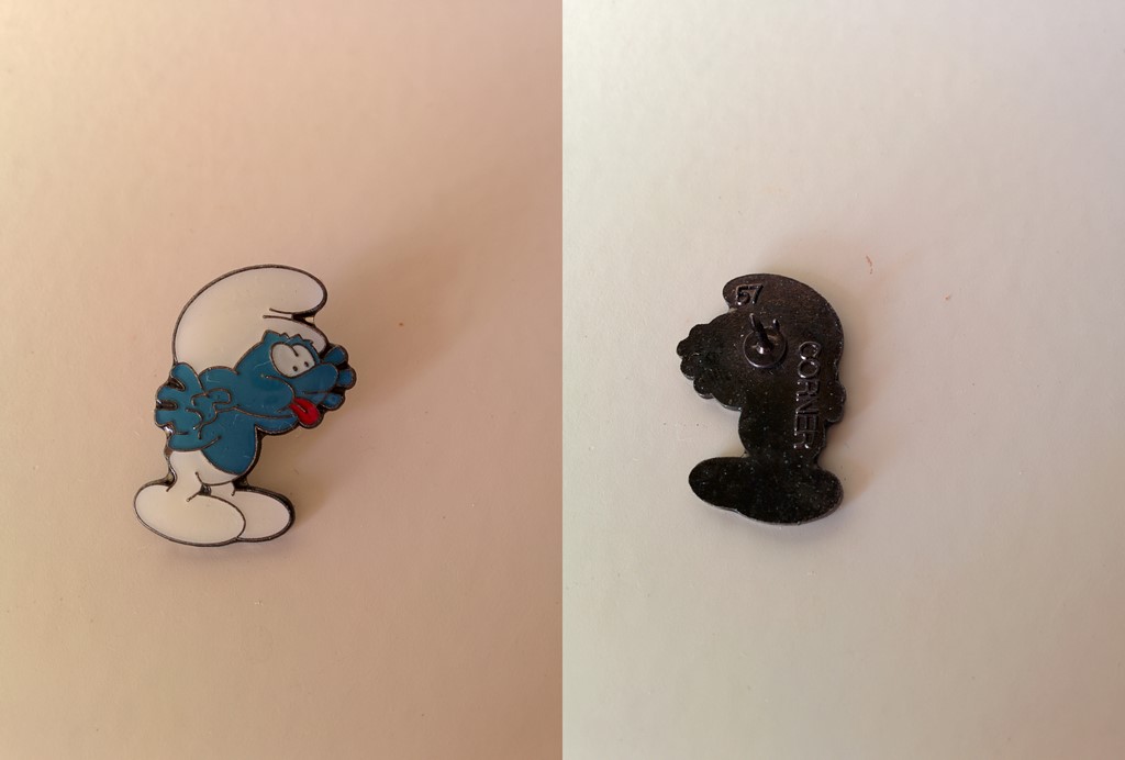 Pin's Corner - Schtroumpf qui tire la langue