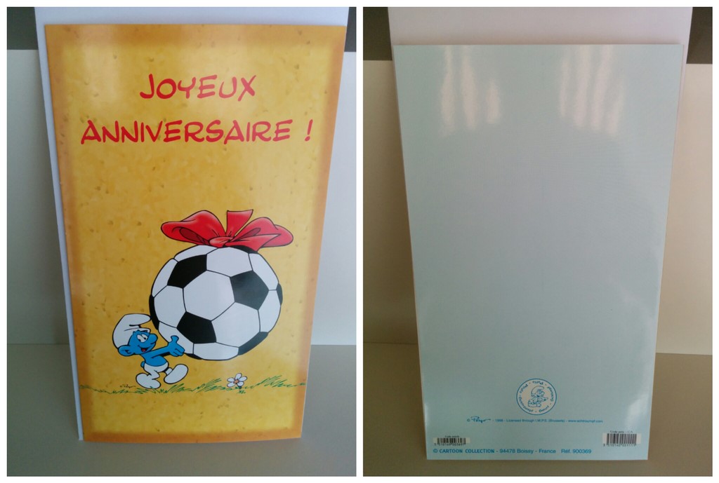 Carte Schtroumpf avec un ballon