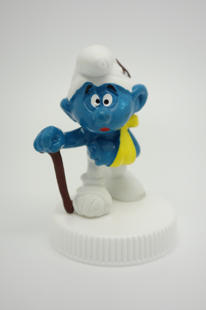 Schtroumpf blessé avec béquille