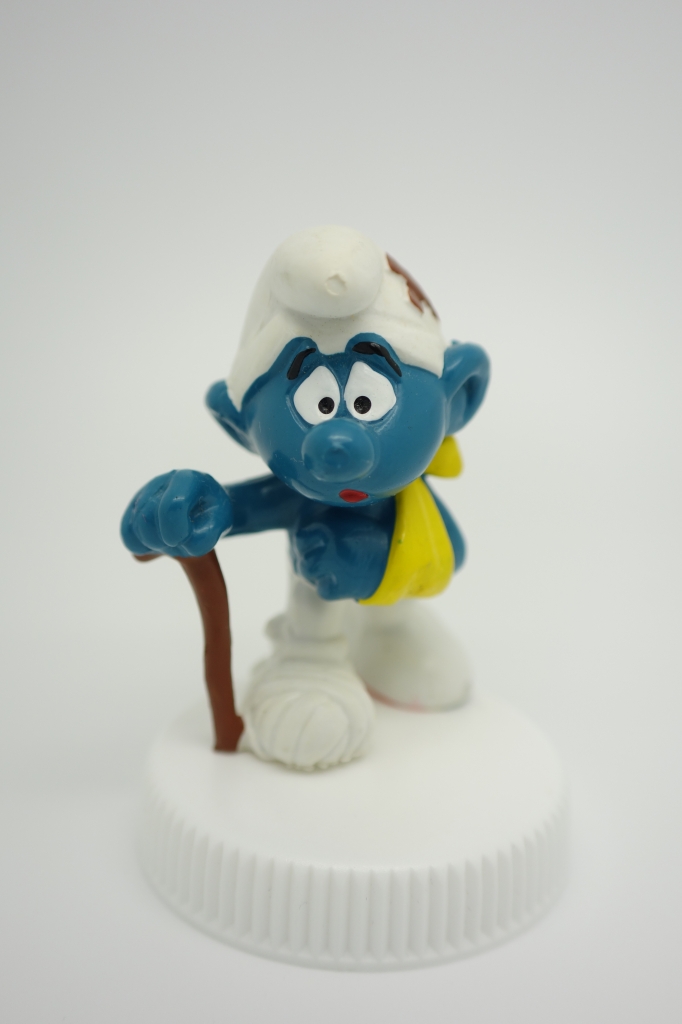 Schtroumpf blessé avec béquille