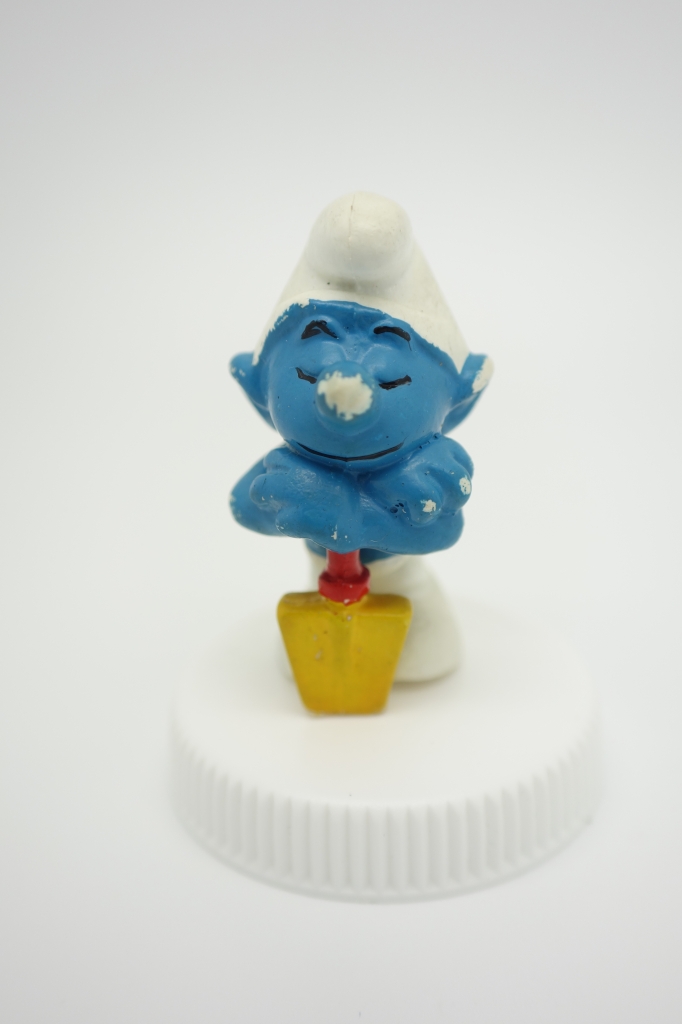 Schtroumpf endormi sur sa pelle (petit)