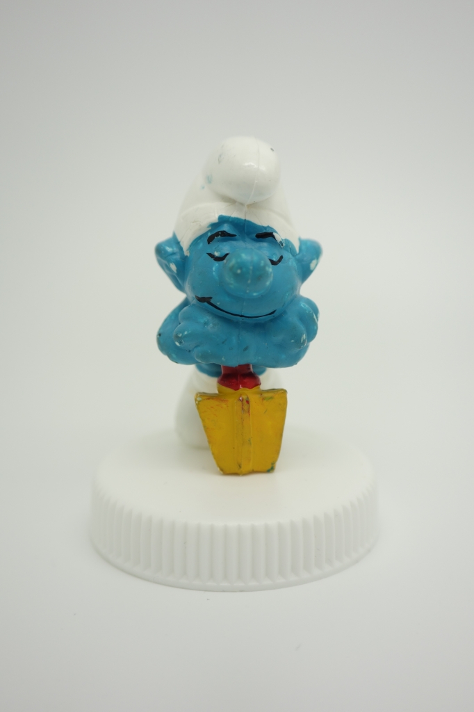 Schtroumpf endormi sur sa pelle (petit)