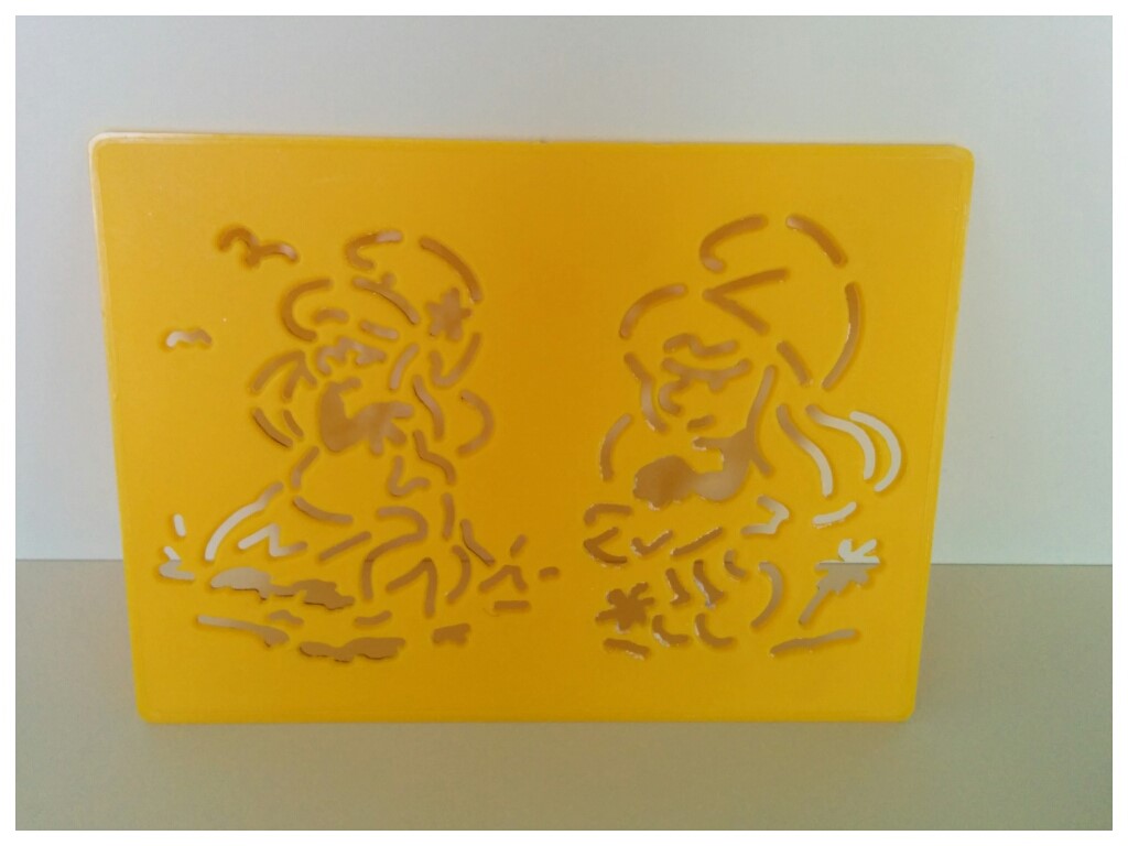 Pochoir à dessin jaune