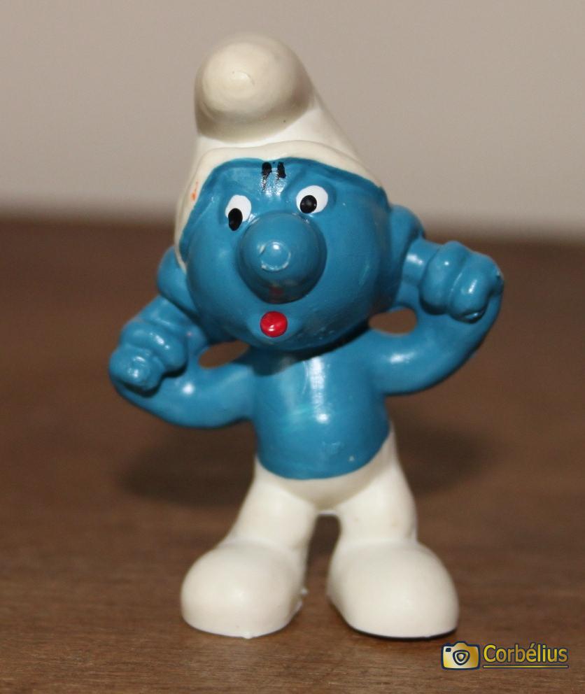 Schtroumpf se bouchant les oreilles