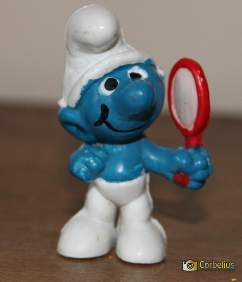 Schtroumpf coquet avec miroir