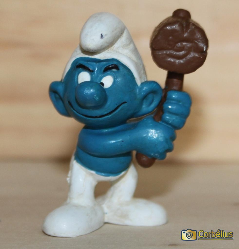 Schtroumpf avec maillet