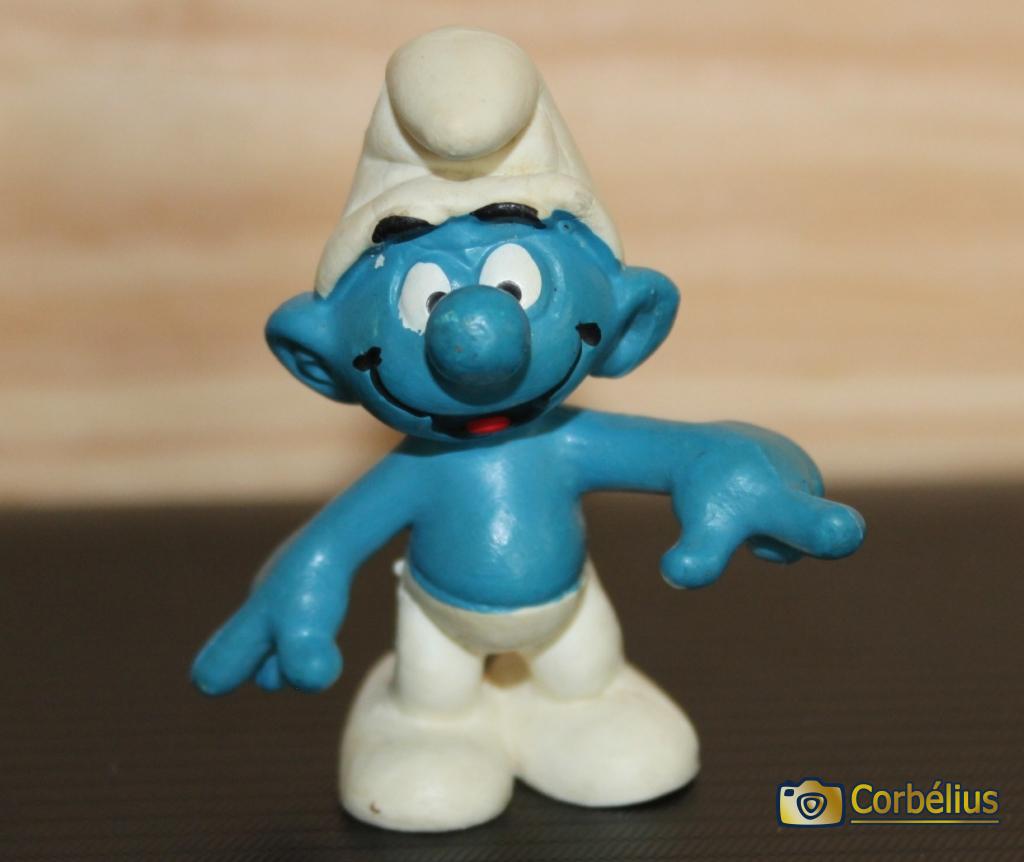 Schtroumpf montrant du doigt