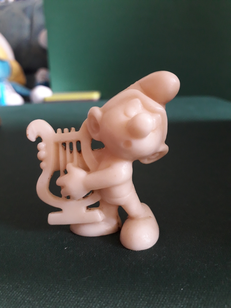 Schtroumpf avec harpe