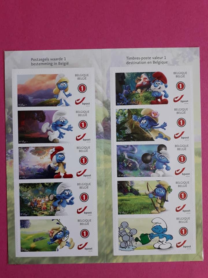 Planche de timbres - Les Schtroumpfs et le Village perdu