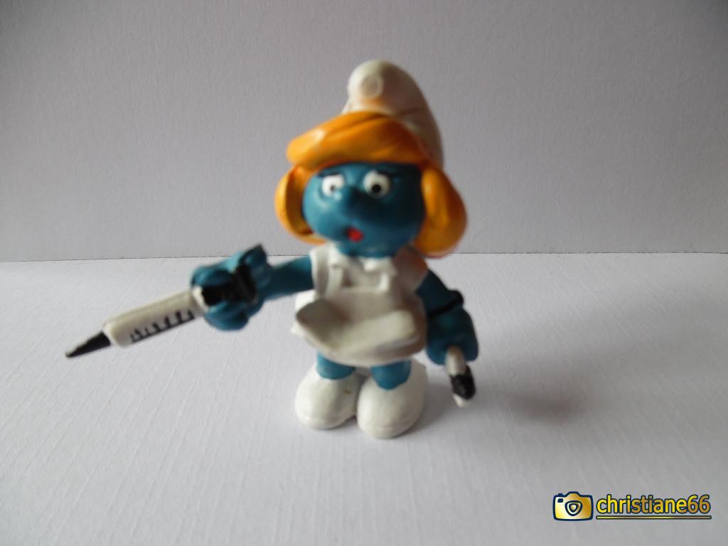 Schtroumpfette infrmière