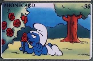 Schtroumpf avec fleurs