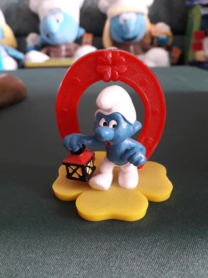 Schtroumpf avec lanterne