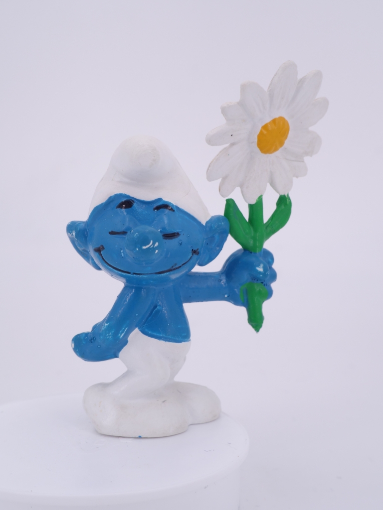 Schtroumpf courtisant avec fleur (rendez-vous)