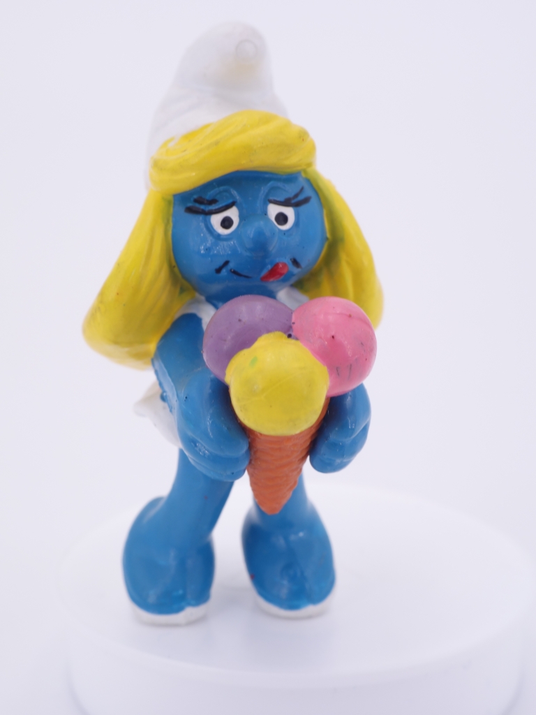 Schtroumpfette avec glace