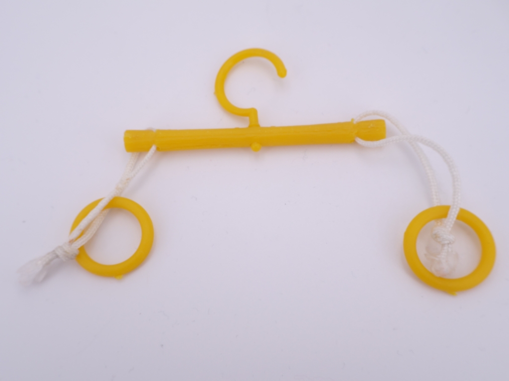 Schtroumpf gymnaste - Anneaux