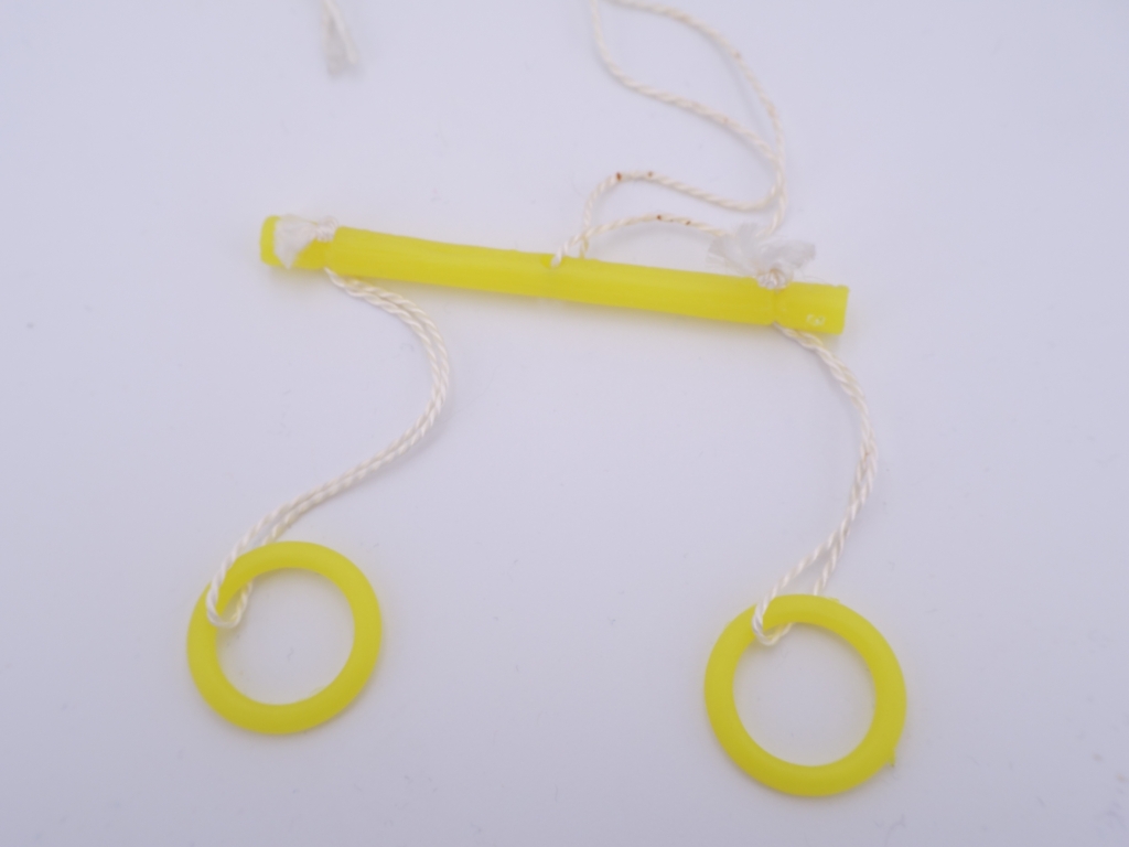 Schtroumpf gymnaste - Anneaux