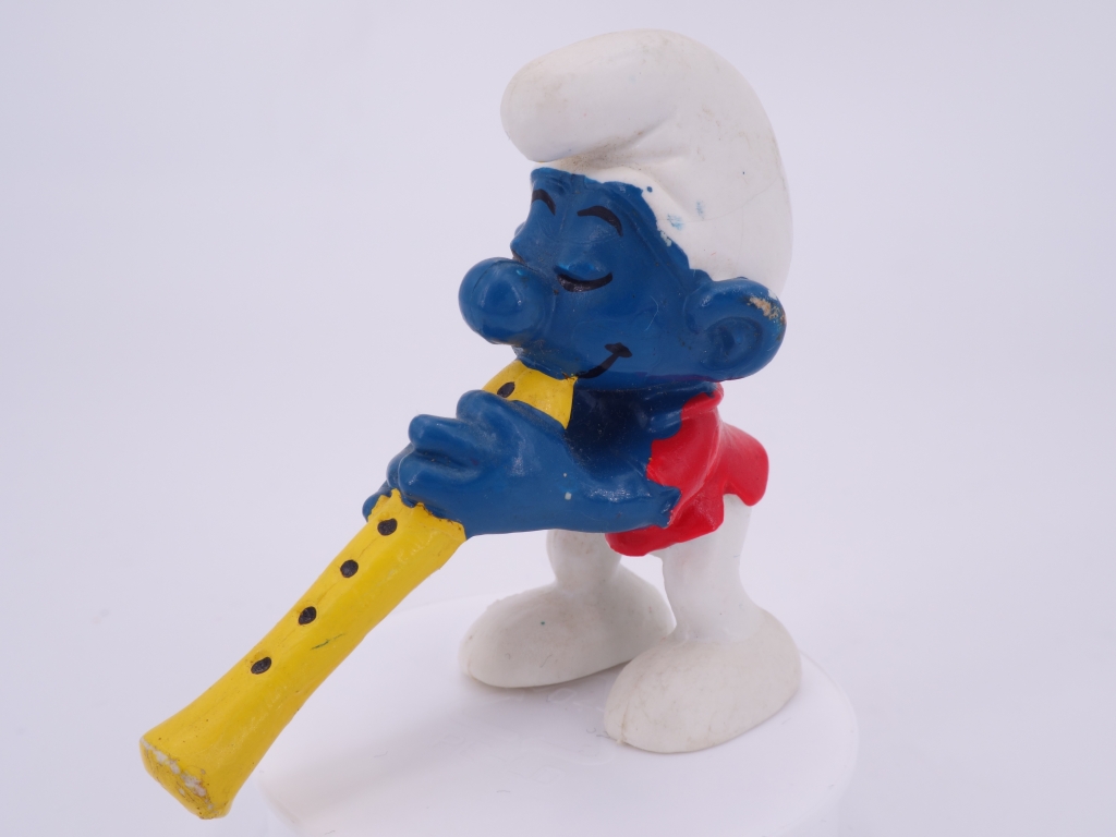 Schtroumpf avec flûte