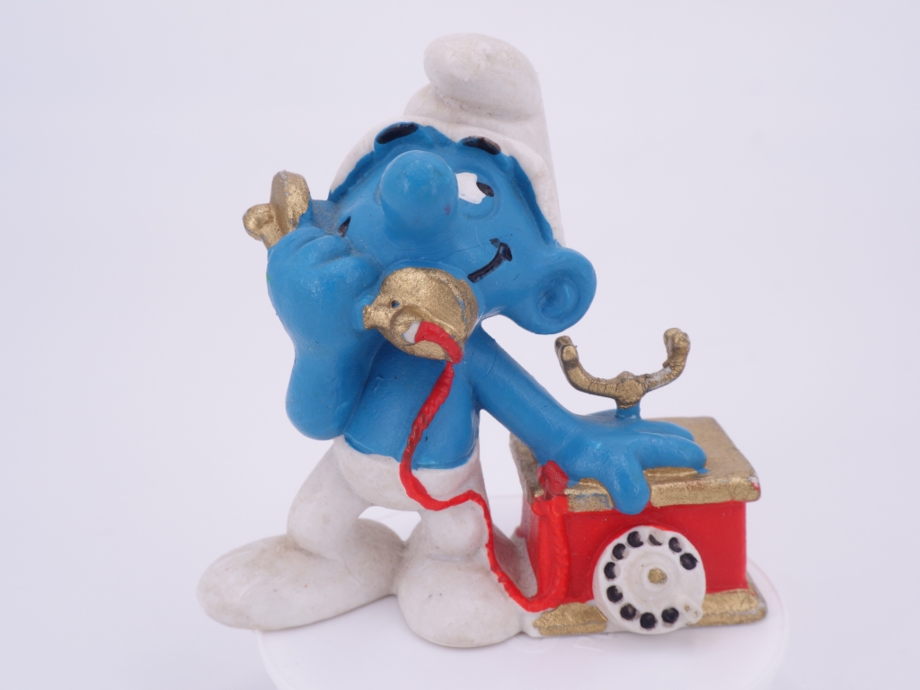 Schtroumpf au téléphone (petit support)