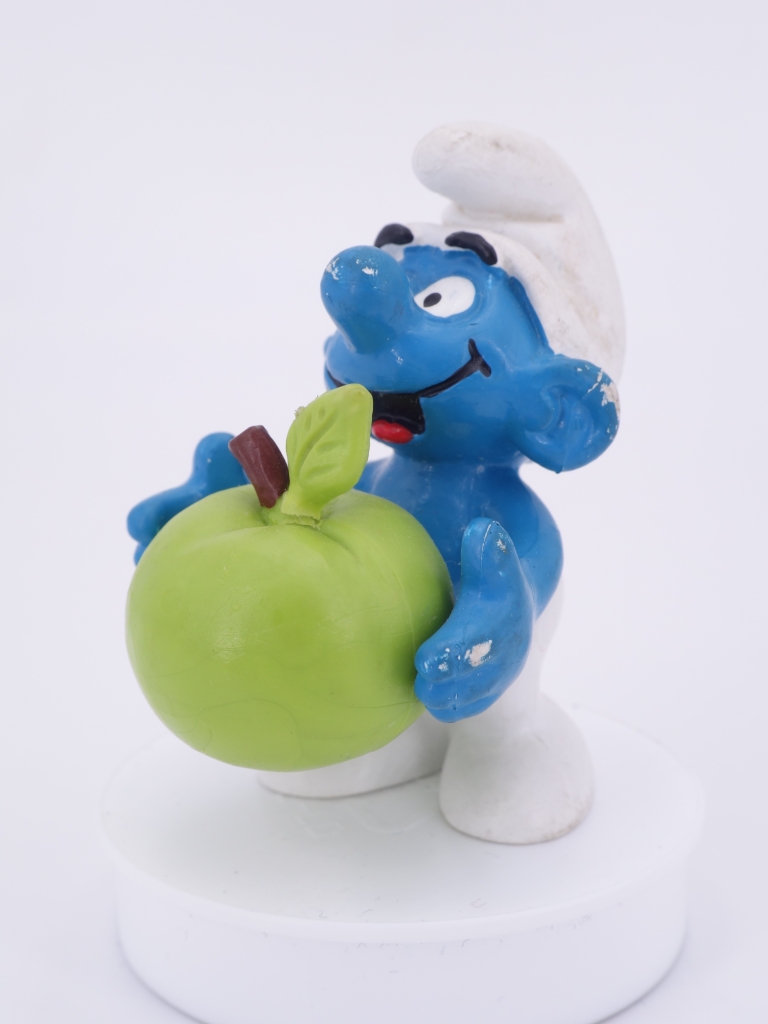 Schtroumpf avec pomme