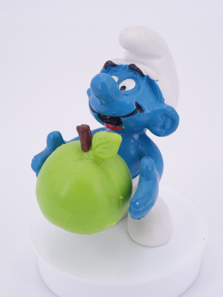 Schtroumpf avec pomme
