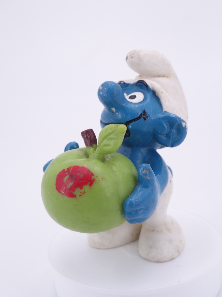 Schtroumpf avec pomme