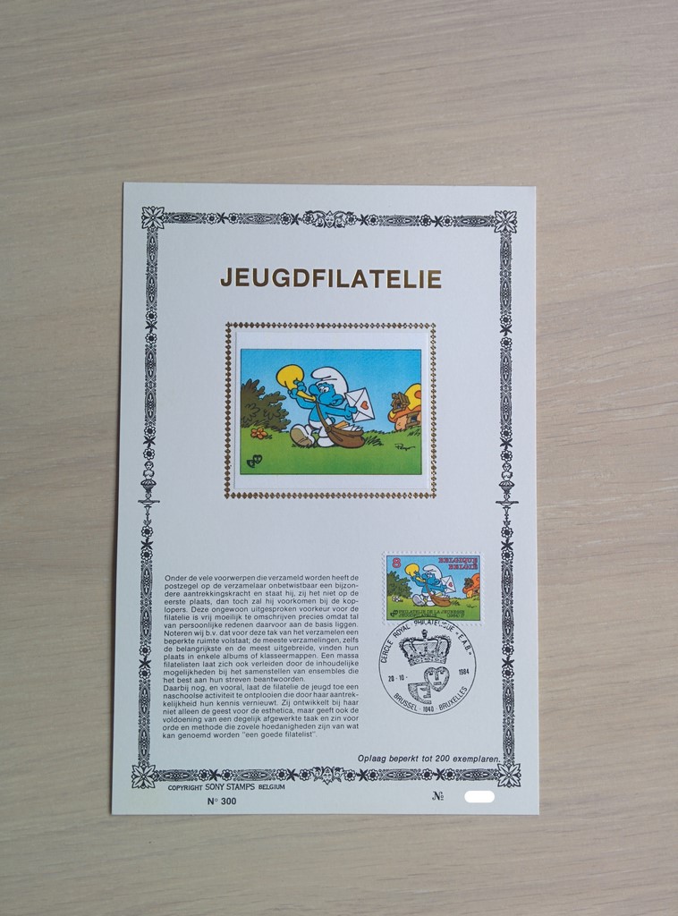 Feuillet "brodé" - Néerlandais