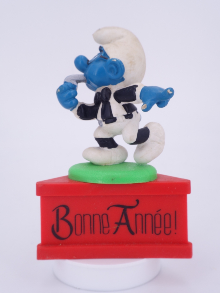 Schtroumpf à Lunettes arbitre