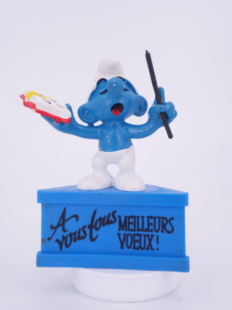 Schtroumpf maitre d\'école avec livre