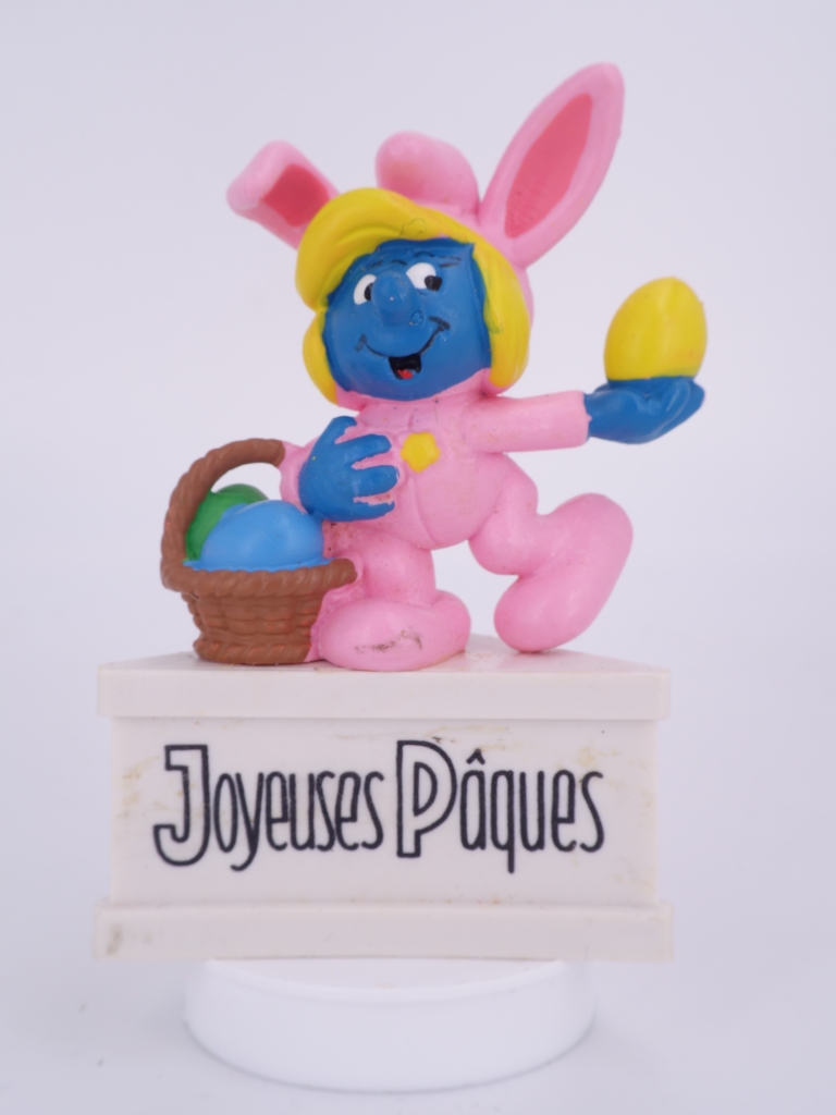 Schtroumpfette en lapin de Pâques