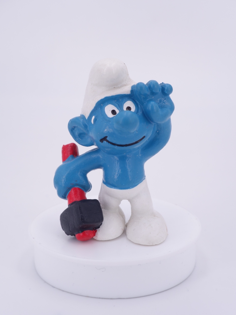 Schtroumpf avec marteau