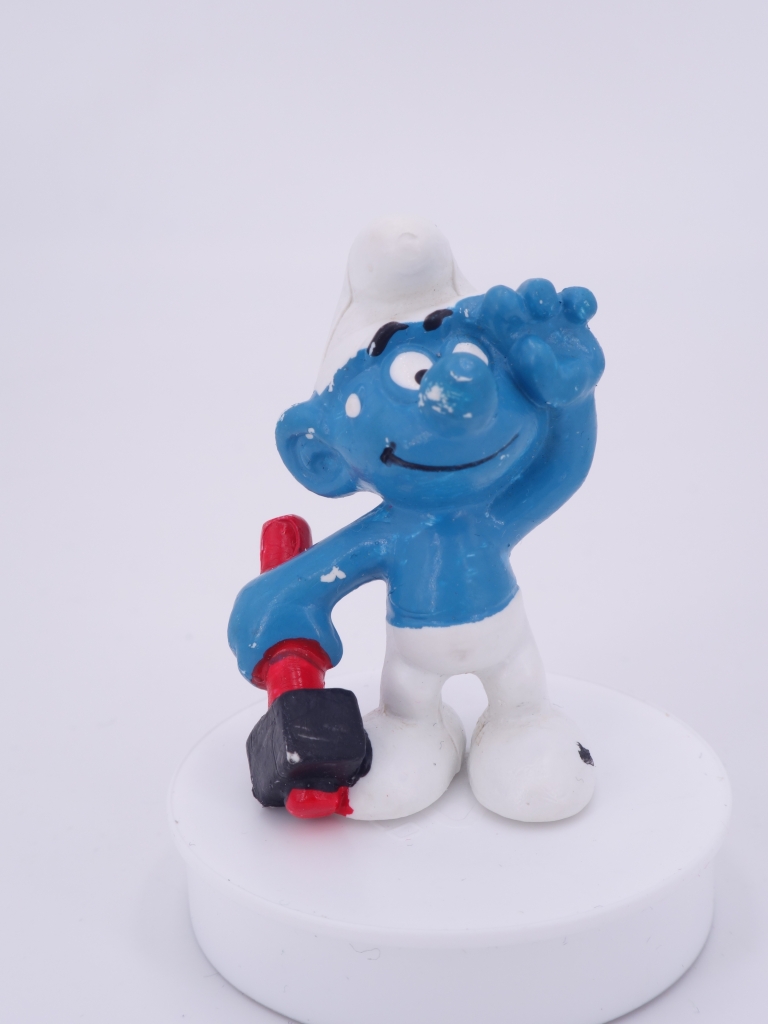 Schtroumpf avec marteau