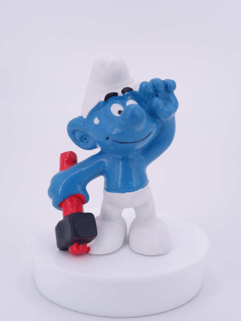 Schtroumpf avec marteau