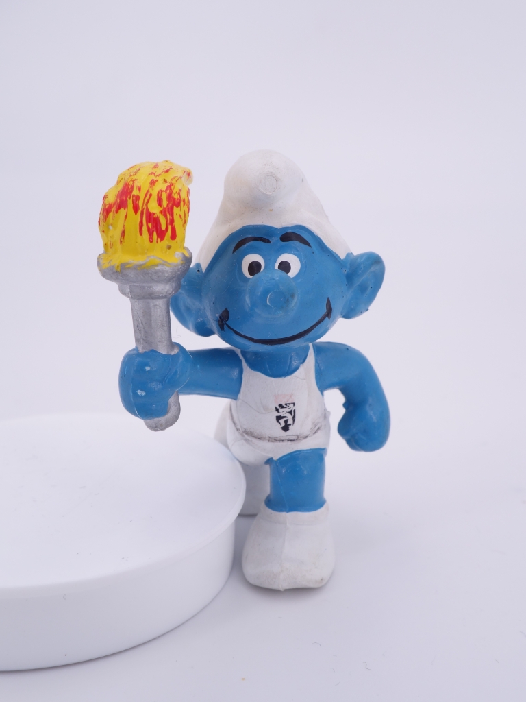 Schtroumpf olympique porteur de torche (petit)
