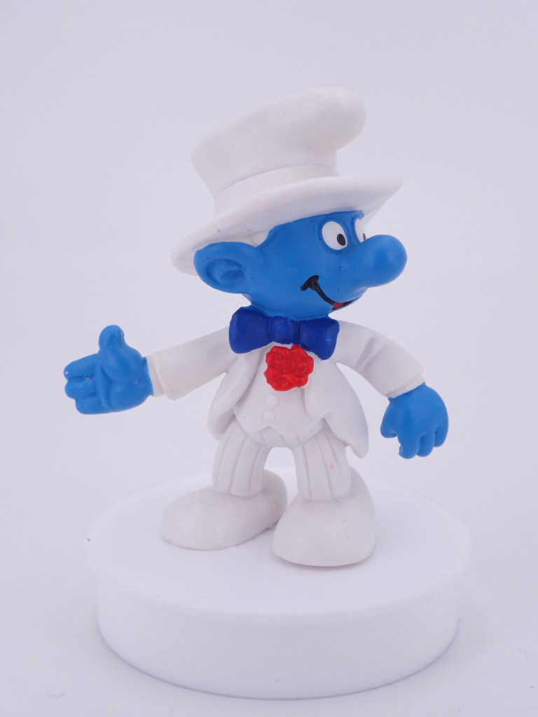 Schtroumpf jeune marié