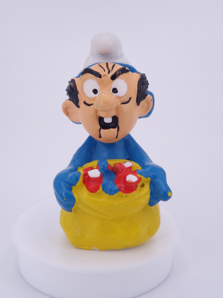 Schtroumpf avec masque de Gargamel