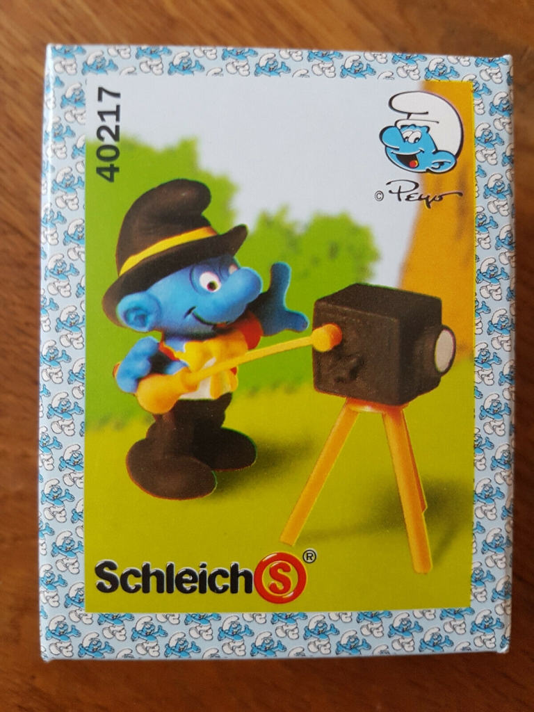 Photographer smurf