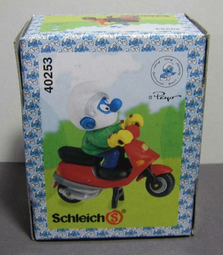 Schtroumpf avec scooter