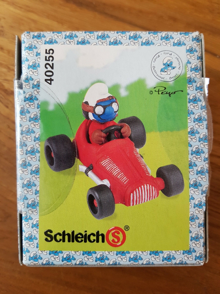 Schtroumpf avec voiture