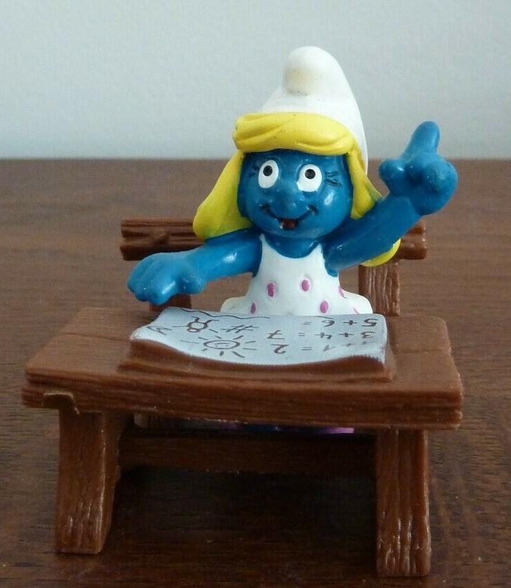 Schtroumpfette écolière