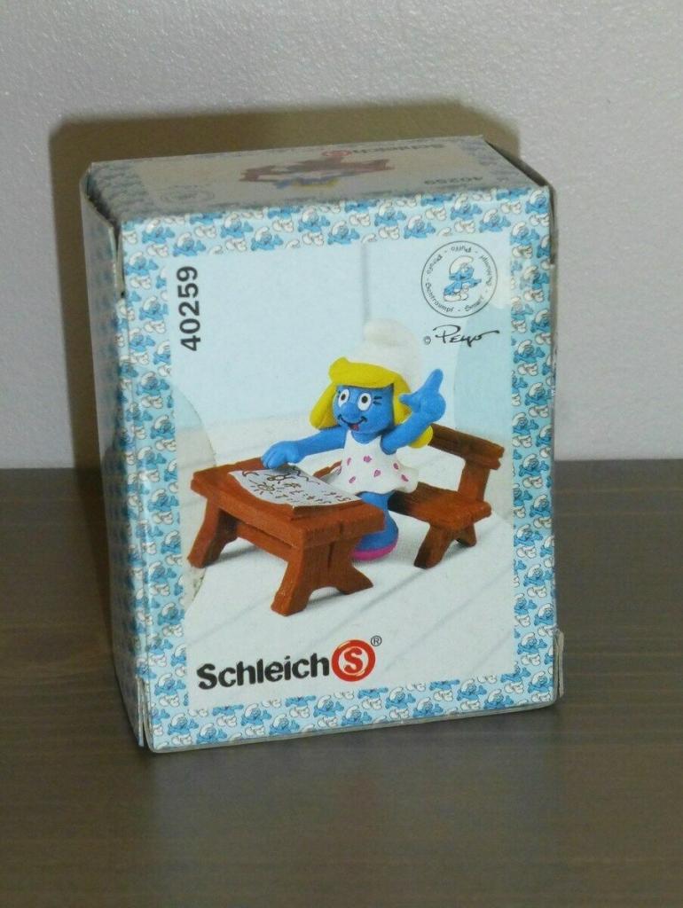 Schtroumpfette écolière