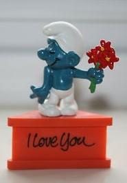 Schtroumpf amoureux avec fleurs